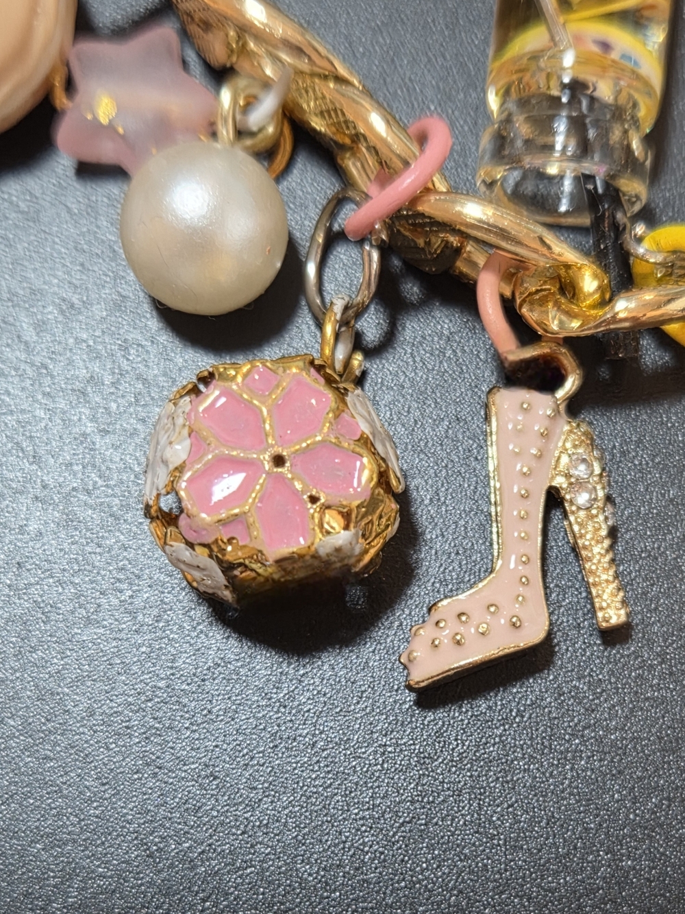 Butterfly keychain charm featuring yellow beaded stretch bracelet! - Picture 7 of 14